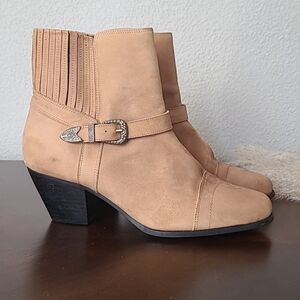 DINGO Western Leather Ankle Boots